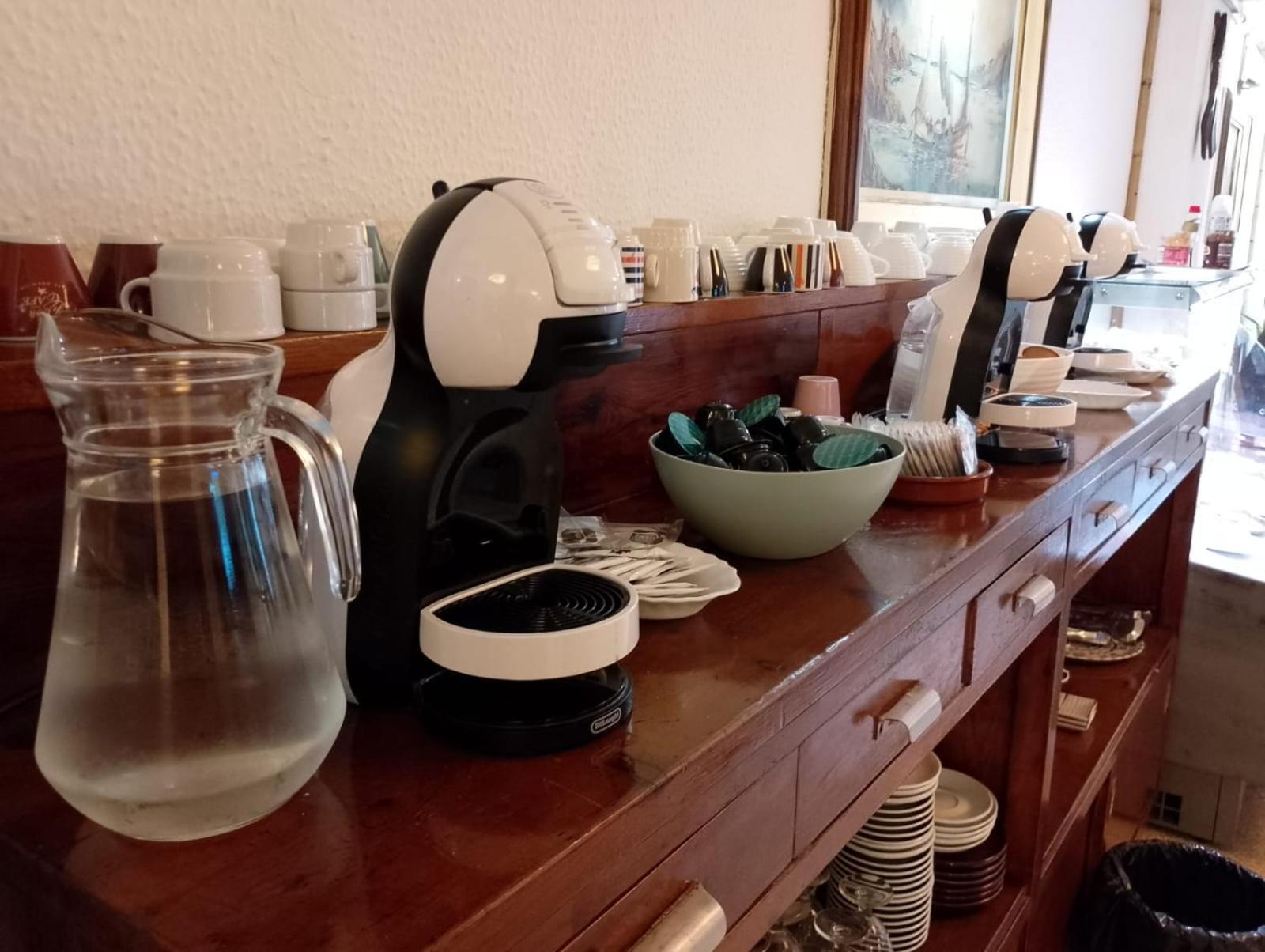 Hostal Caste Lloret de Mar Buitenkant foto
